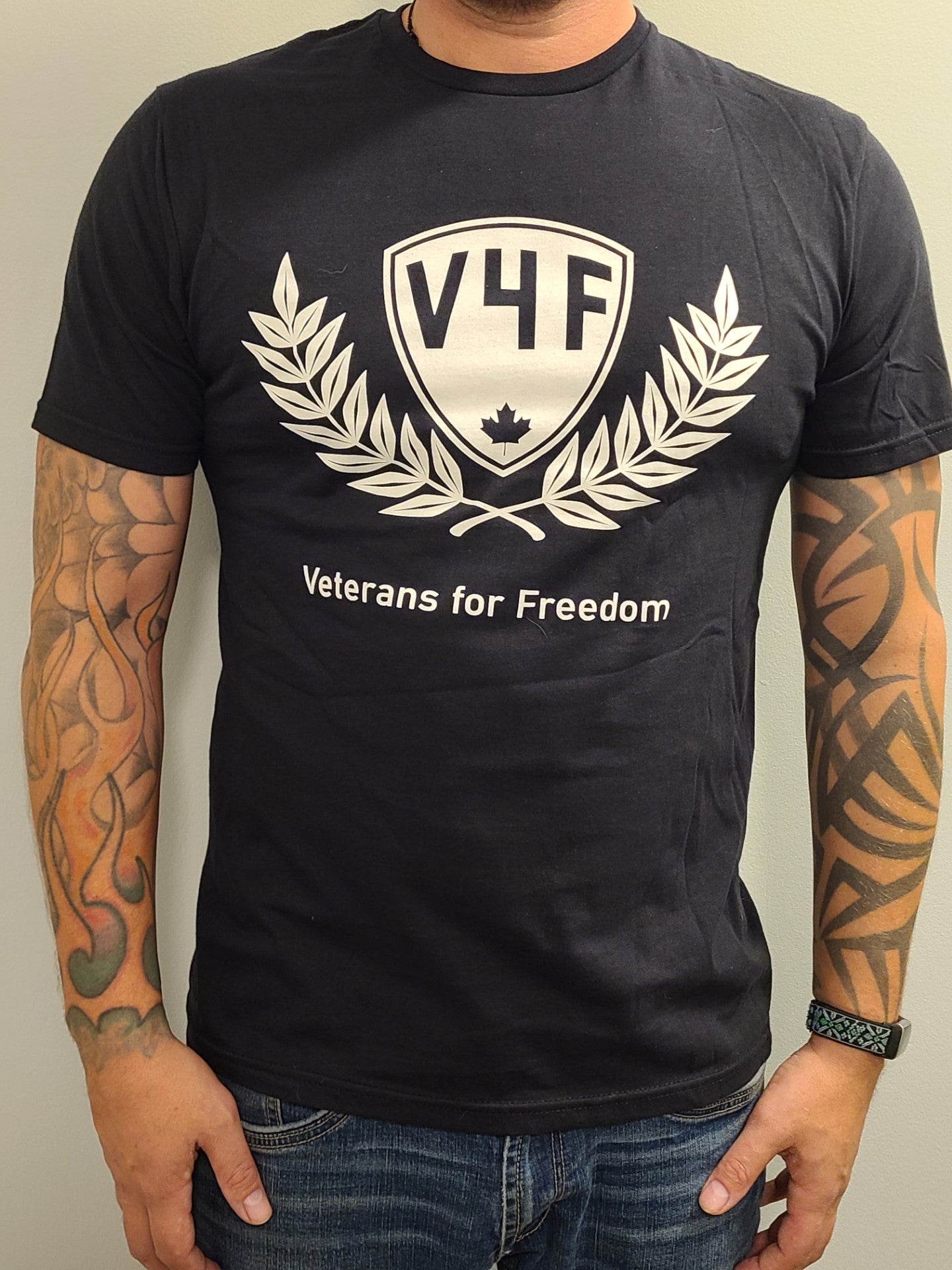 V4F T-Shirt "Standing for Freedom" (Fundraising)